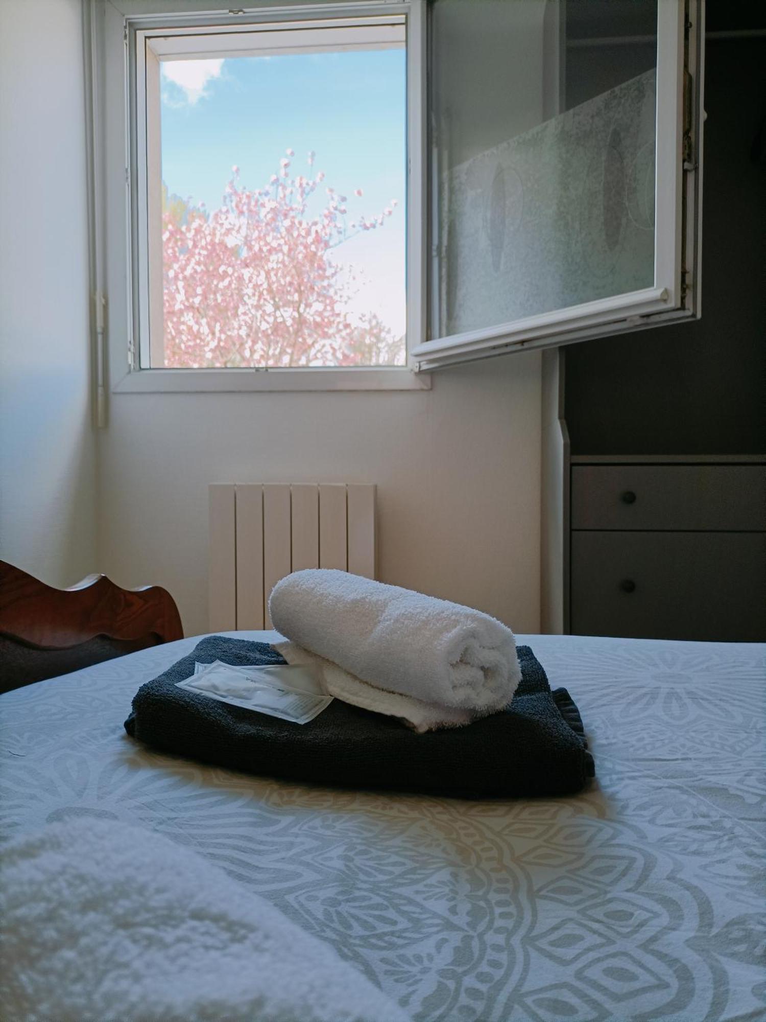 Felton - Appartement 3 Pers 迪南 外观 照片